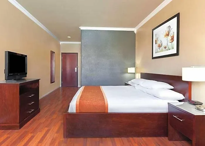 Lone Star Inn & Suites